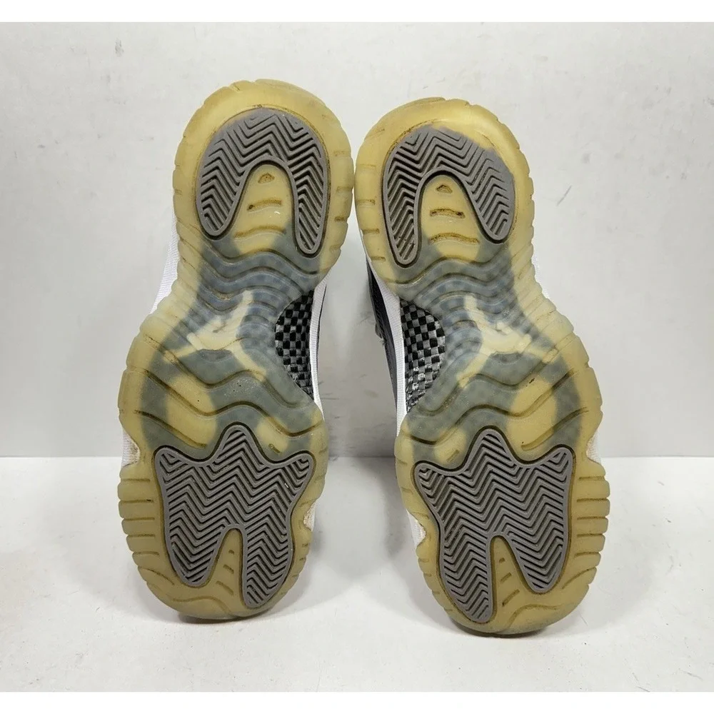 Nike Air Jordan 11 Retro Cool Grey Size 6Y 378038-005 Shoes Sneakers